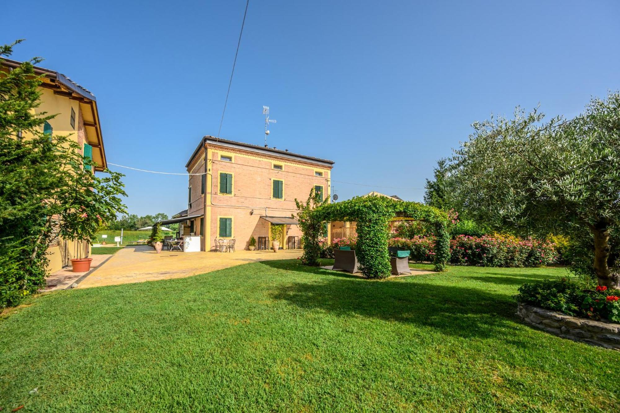La Casa Di Valeria - Modena Bed & Breakfast Luaran gambar