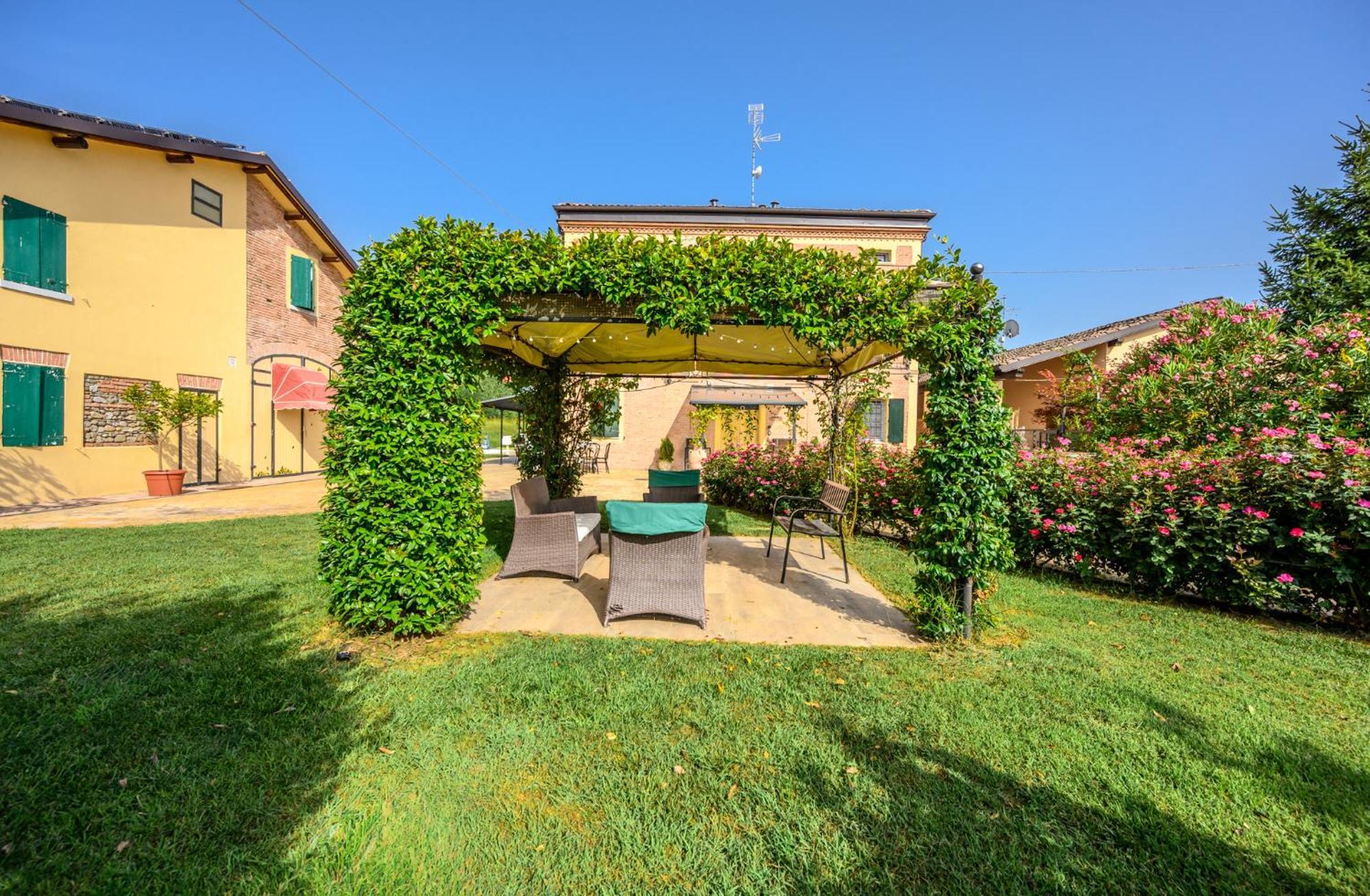 La Casa Di Valeria - Modena Bed & Breakfast Luaran gambar