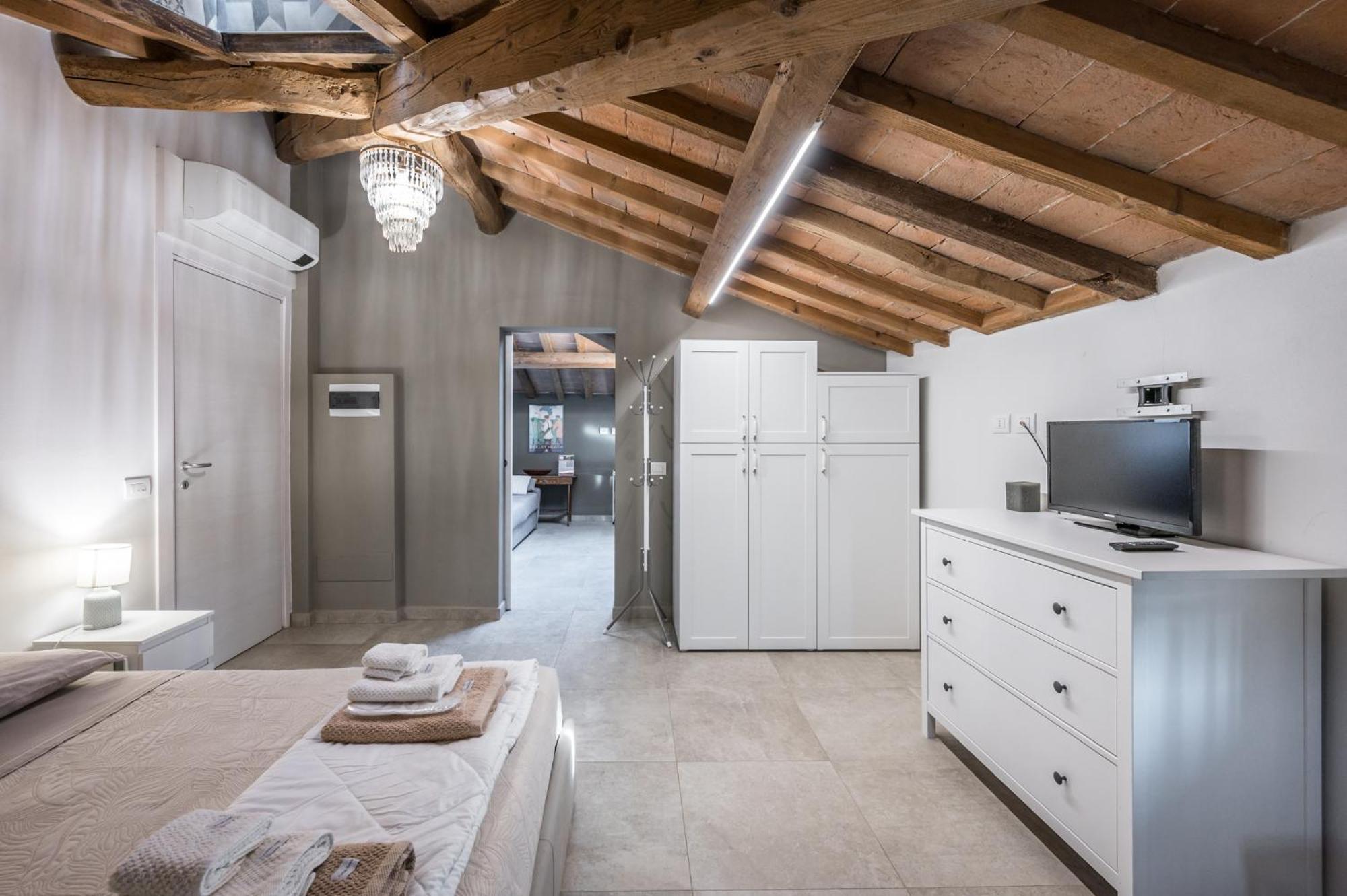 La Casa Di Valeria - Modena Bed & Breakfast Luaran gambar